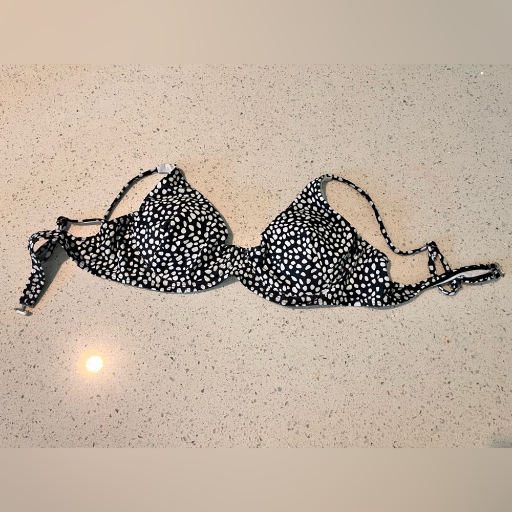 Swim top. Padded and wired. Size medium